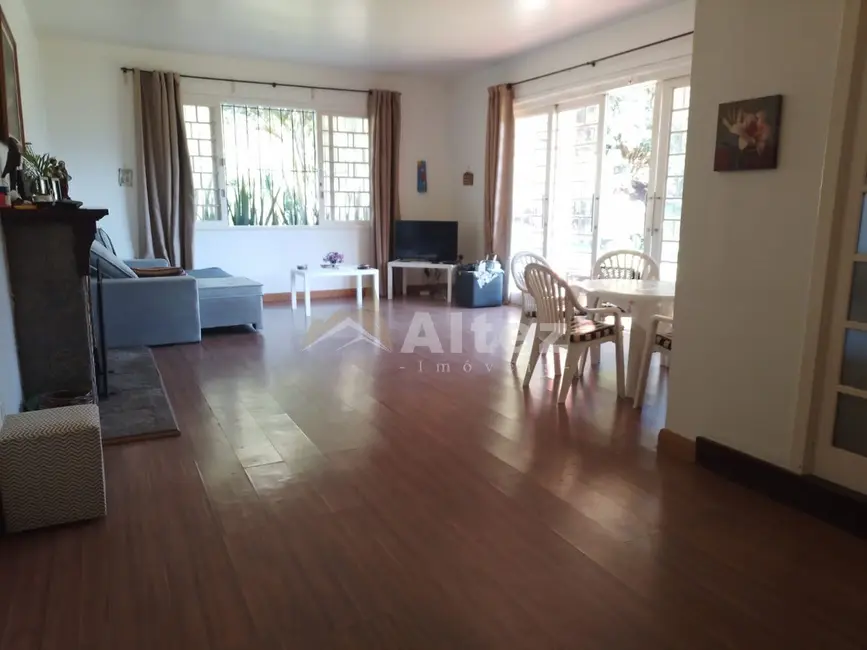 Foto 7 de Casa com 3 quartos à venda, 3640m2 em Golfe, Teresopolis - RJ