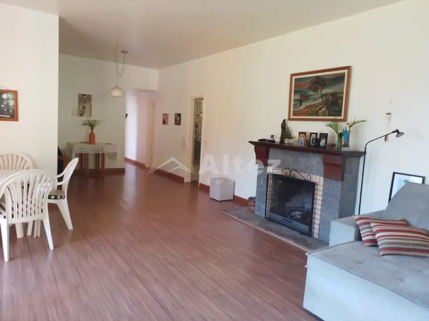 Foto 6 de Casa com 3 quartos à venda, 3640m2 em Golfe, Teresopolis - RJ