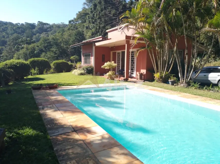 Foto 1 de Casa com 3 quartos à venda, 3640m2 em Golfe, Teresopolis - RJ