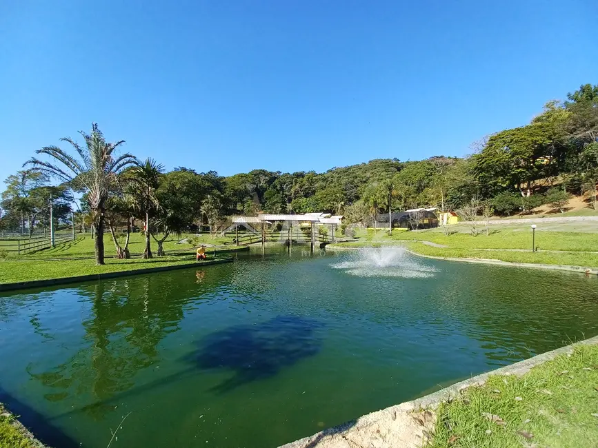 Foto 1 de Sítio / Rancho com 4 quartos à venda, 720000m2 em Cachoeiras De Macacu - RJ