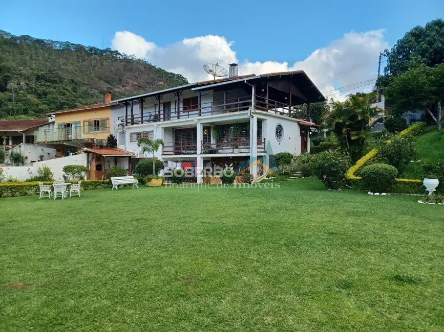 Foto 1 de Casa com 4 quartos à venda, 1600m2 em Jardim Cascata, Teresopolis - RJ