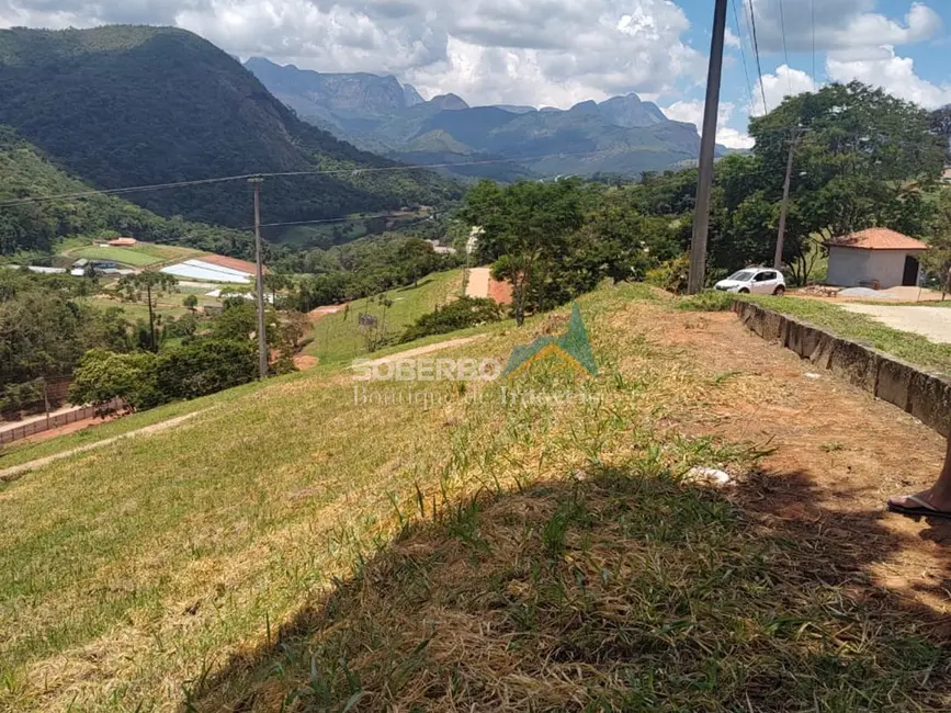 Foto 1 de Terreno / Lote à venda, 578m2 em Albuquerque, Teresopolis - RJ