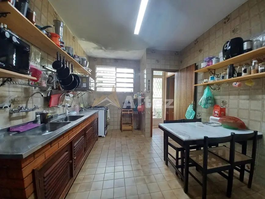 Casa com 4 quartos à venda, 1600m2 em Cascata do Imbuí, Teresopolis - RJ - imagem 9 Foto 9 de Casa com 4 quartos à venda, 1600m2 em Cascata do Imbuí, Teresopolis - RJ