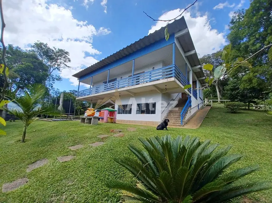 Foto 2 de Casa com 4 quartos à venda, 1600m2 em Cascata do Imbuí, Teresopolis - RJ