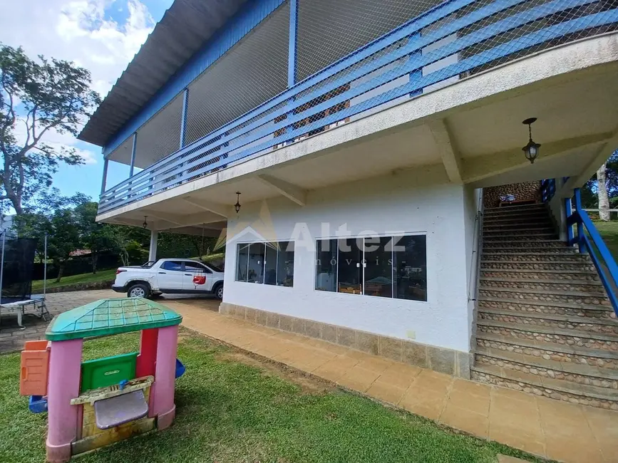 Casa com 4 quartos à venda, 1600m2 em Cascata do Imbuí, Teresopolis - RJ - imagem 5 Foto 5 de Casa com 4 quartos à venda, 1600m2 em Cascata do Imbuí, Teresopolis - RJ