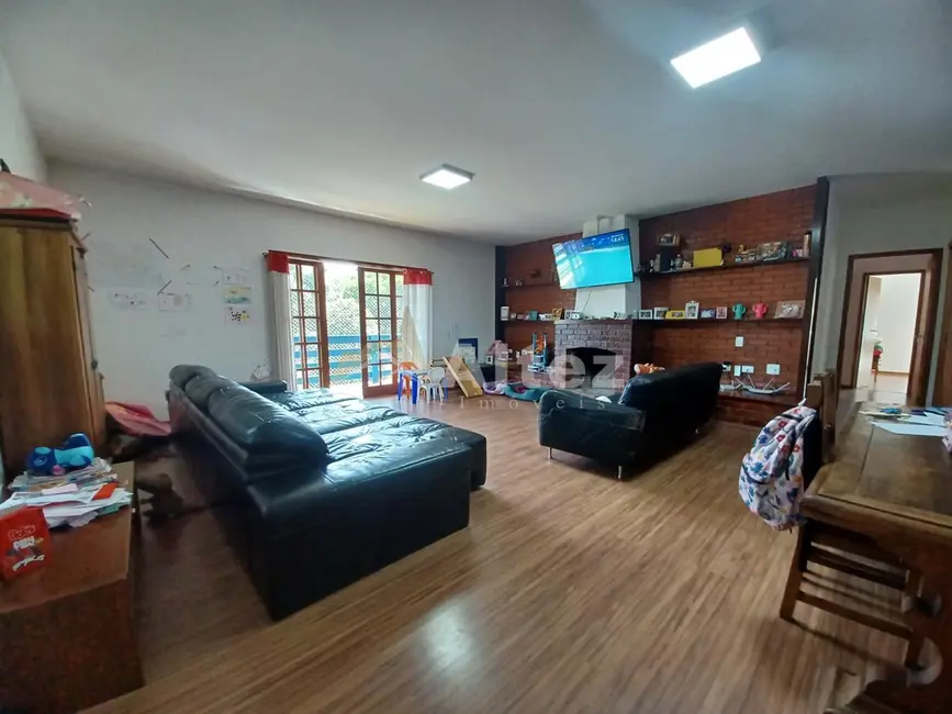 Casa com 4 quartos à venda, 1600m2 em Cascata do Imbuí, Teresopolis - RJ - imagem 7 Foto 7 de Casa com 4 quartos à venda, 1600m2 em Cascata do Imbuí, Teresopolis - RJ