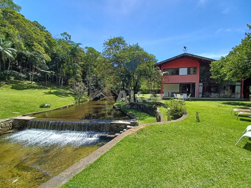 Foto 1 de Sítio / Rancho com 6 quartos à venda, 9950m2 em Albuquerque, Teresopolis - RJ