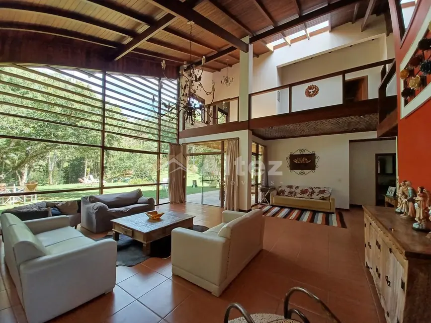 Sítio / Rancho com 6 quartos à venda, 9950m2 em Albuquerque, Teresopolis - RJ - imagem 8 Foto 8 de Sítio / Rancho com 6 quartos à venda, 9950m2 em Albuquerque, Teresopolis - RJ