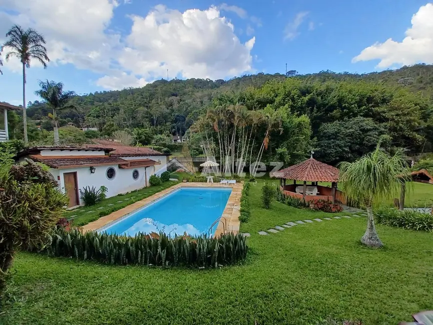 Foto 3 de Casa com 5 quartos à venda, 2255m2 em Albuquerque, Teresopolis - RJ