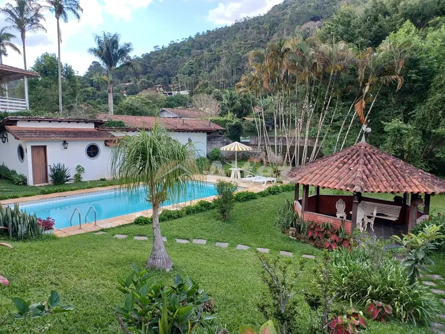 Foto 4 de Casa com 5 quartos à venda, 2255m2 em Albuquerque, Teresopolis - RJ