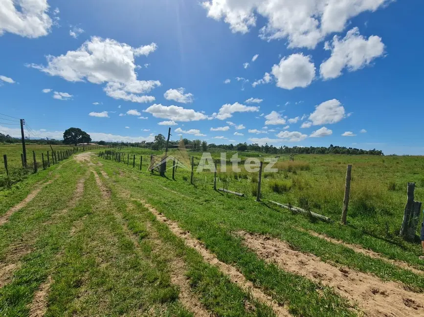 Foto 9 de Fazenda / Haras com 2 quartos à venda, 2516800m2 em Araruama - RJ