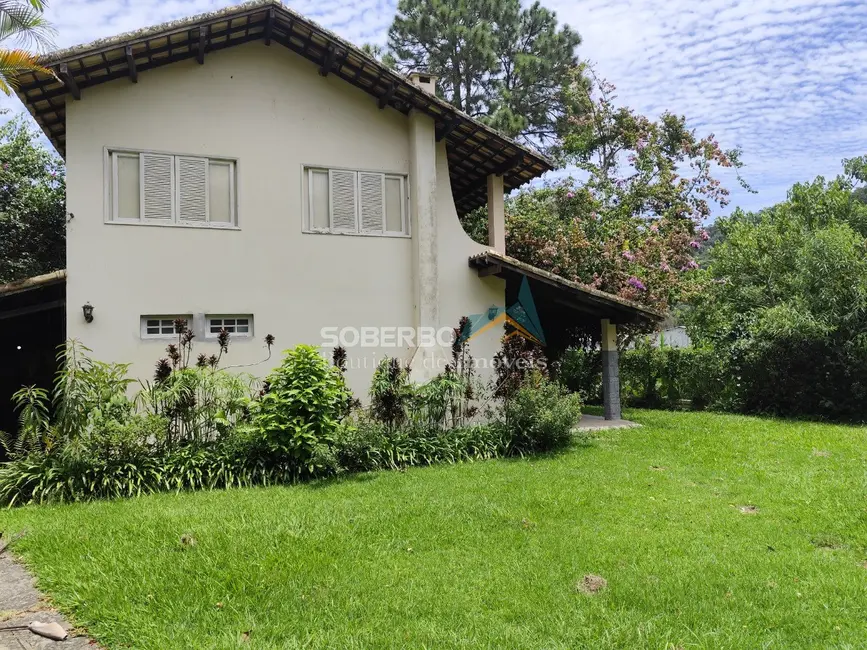 Foto 2 de Casa com 3 quartos à venda, 360m2 em Albuquerque, Teresopolis - RJ