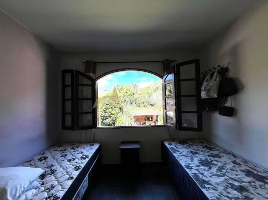 Foto 9 de Casa com 3 quartos à venda, 750m2 em Albuquerque, Teresopolis - RJ