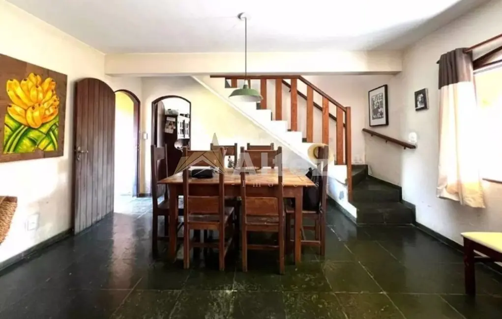 Foto 3 de Casa com 3 quartos à venda, 750m2 em Albuquerque, Teresopolis - RJ