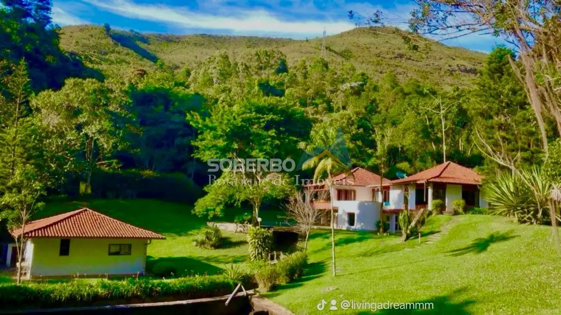 Foto 1 de Casa com 3 quartos à venda, 3620m2 em Albuquerque, Teresopolis - RJ