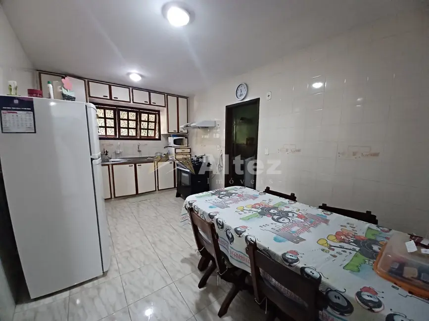 Foto 6 de Casa com 5 quartos à venda, 1080m2 em Albuquerque, Teresopolis - RJ