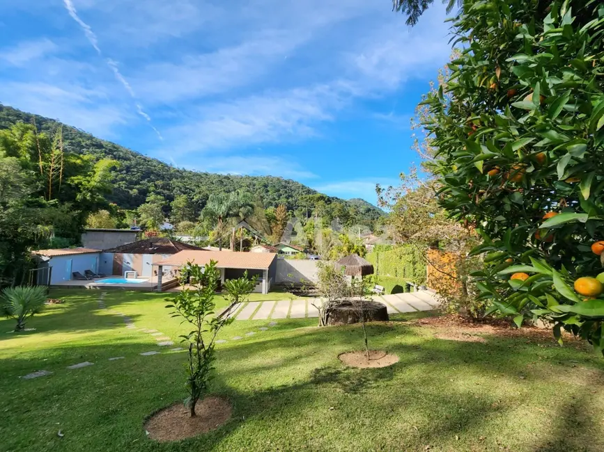 Sala Comercial com 2 quartos à venda, 1000m2 em Albuquerque, Teresopolis - RJ - imagem 4 Foto 4 de Sala Comercial com 2 quartos à venda, 1000m2 em Albuquerque, Teresopolis - RJ