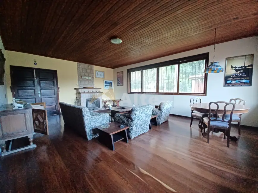 Foto 8 de Casa com 6 quartos à venda, 8000m2 em Posse, Teresopolis - RJ