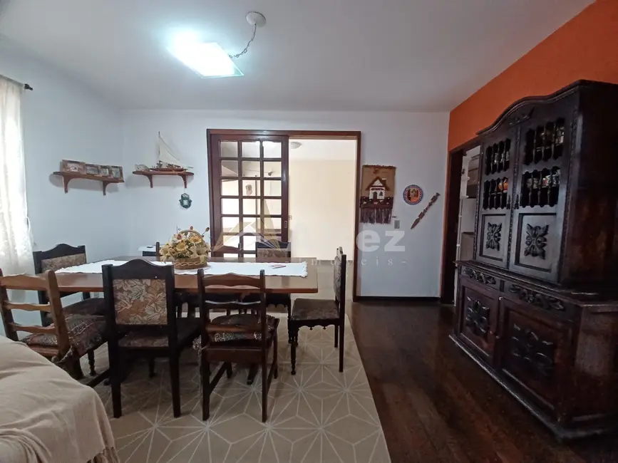 Foto 3 de Casa de Condomínio com 3 quartos à venda, 125m2 em Alto, Teresopolis - RJ