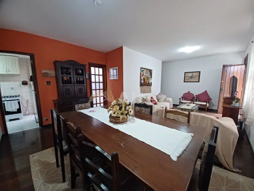 Foto 1 de Casa de Condomínio com 3 quartos à venda, 125m2 em Alto, Teresopolis - RJ