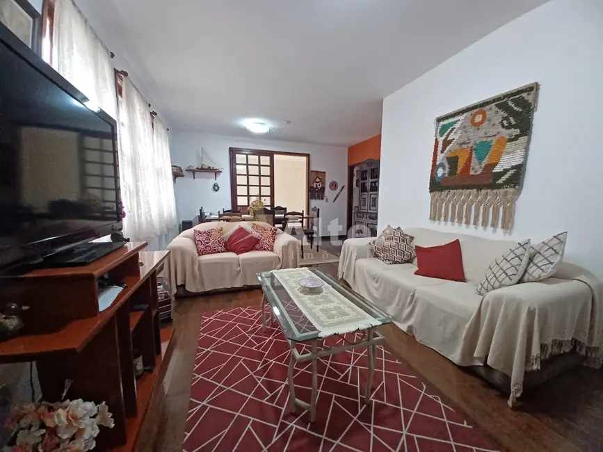 Foto 5 de Casa de Condomínio com 3 quartos à venda, 125m2 em Alto, Teresopolis - RJ