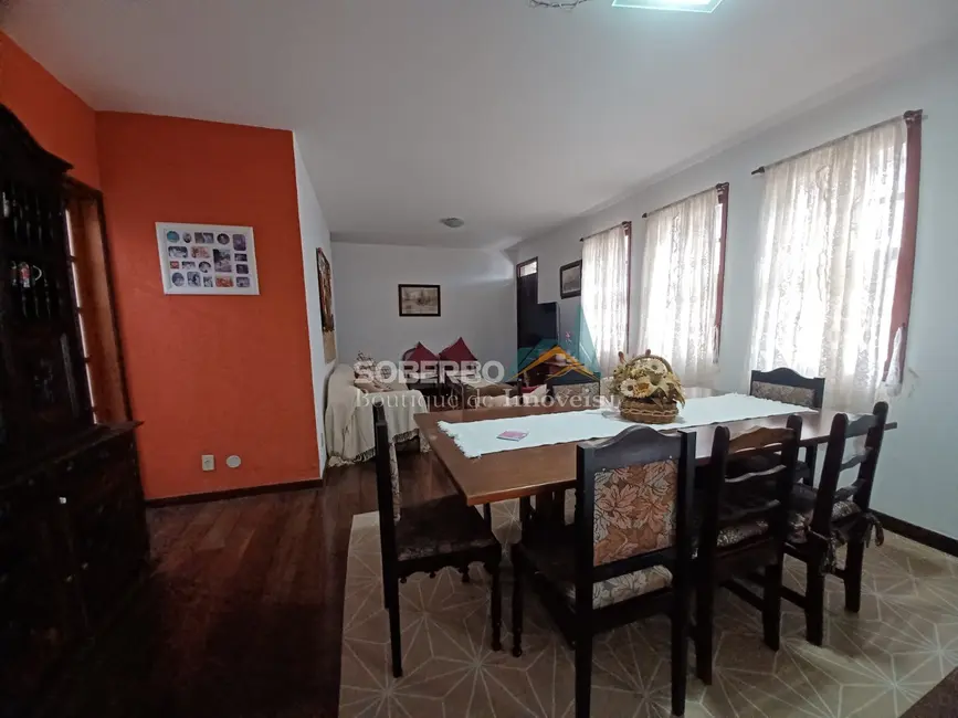 Foto 2 de Casa de Condomínio com 3 quartos à venda, 125m2 em Alto, Teresopolis - RJ