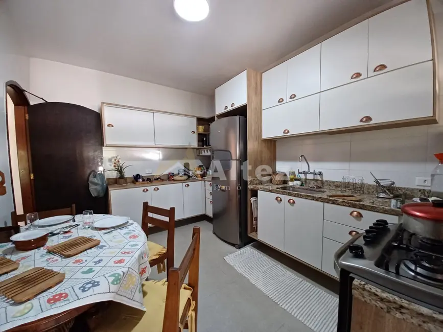 Foto 9 de Casa com 4 quartos à venda, 1400m2 em Alto, Teresopolis - RJ