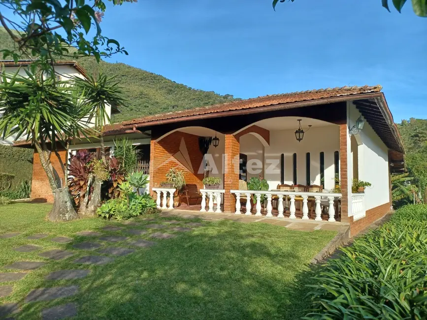 Foto 2 de Casa com 4 quartos à venda, 1400m2 em Alto, Teresopolis - RJ