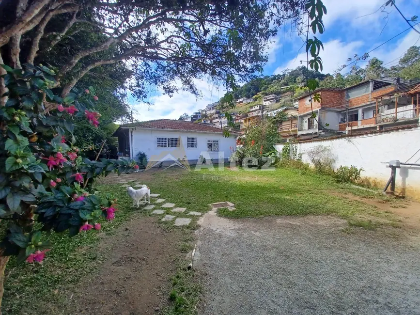 Foto 2 de Casa com 3 quartos à venda, 536m2 em Barroso, Teresopolis - RJ