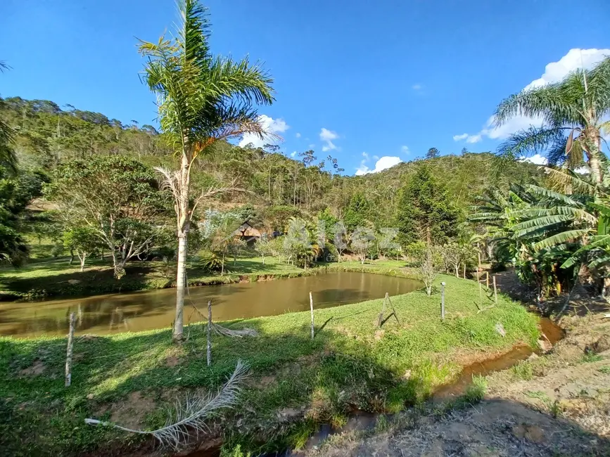 Foto 5 de Casa com 2 quartos à venda, 3000m2 em Albuquerque, Teresopolis - RJ