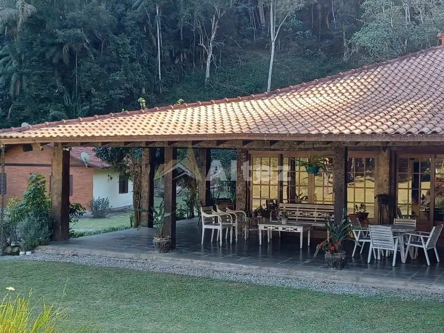 Casa de Condomínio com 4 quartos à venda, 5980m2 em Fazenda Boa Fé, Teresopolis - RJ - imagem 3 Foto 3 de Casa de Condomínio com 4 quartos à venda, 5980m2 em Fazenda Boa Fé, Teresopolis - RJ