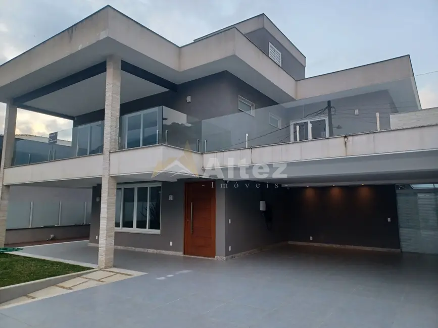 Foto 4 de Casa com 4 quartos à venda, 400m2 em Carlos Guinle, Teresopolis - RJ