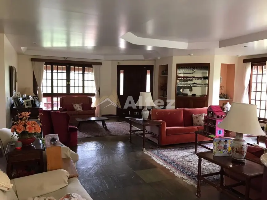 Casa com 6 quartos à venda, 3250m2 em Golfe, Teresopolis - RJ - imagem 9 Foto 9 de Casa com 6 quartos à venda, 3250m2 em Golfe, Teresopolis - RJ