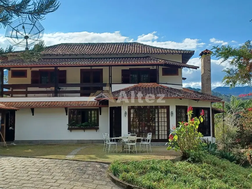 Casa com 6 quartos à venda, 3250m2 em Golfe, Teresopolis - RJ - imagem 4 Foto 4 de Casa com 6 quartos à venda, 3250m2 em Golfe, Teresopolis - RJ