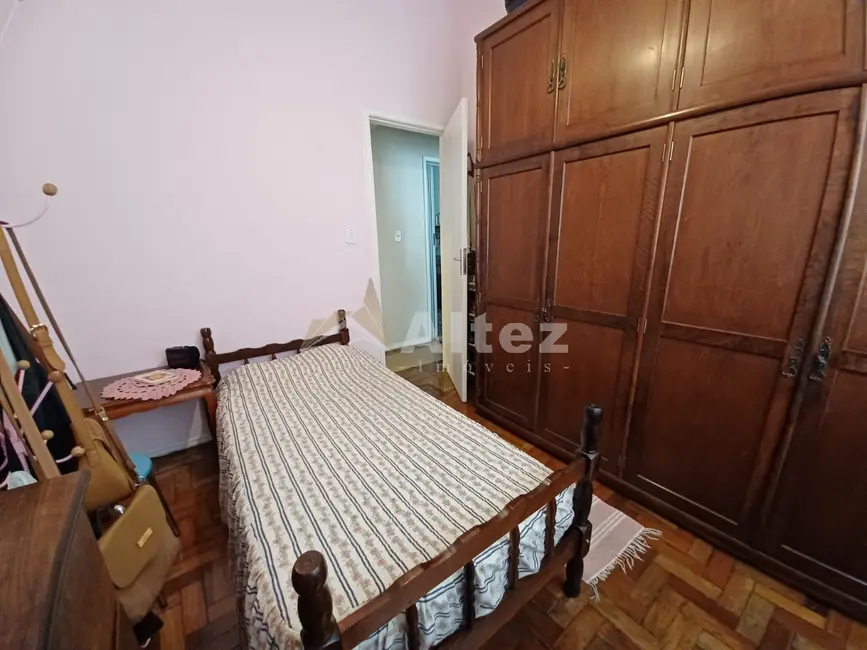 Foto 4 de Apartamento com 2 quartos à venda, 50m2 em Várzea, Teresopolis - RJ