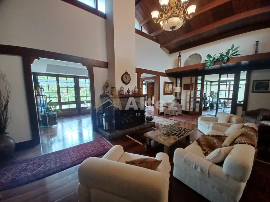 Foto 8 de Casa com 3 quartos à venda, 14000m2 em Parque do Imbui, Teresopolis - RJ