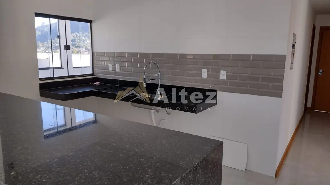 Foto 3 de Casa de Condomínio com 3 quartos à venda, 140m2 em Alto, Teresopolis - RJ