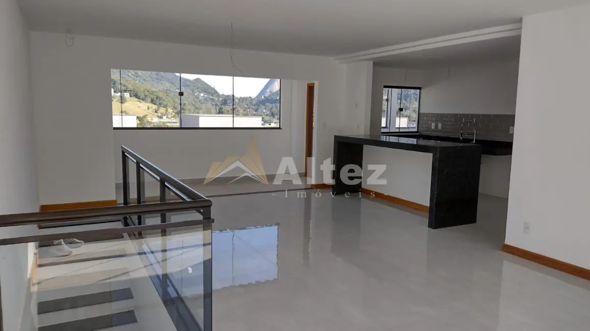 Foto 4 de Casa de Condomínio com 3 quartos à venda, 140m2 em Alto, Teresopolis - RJ