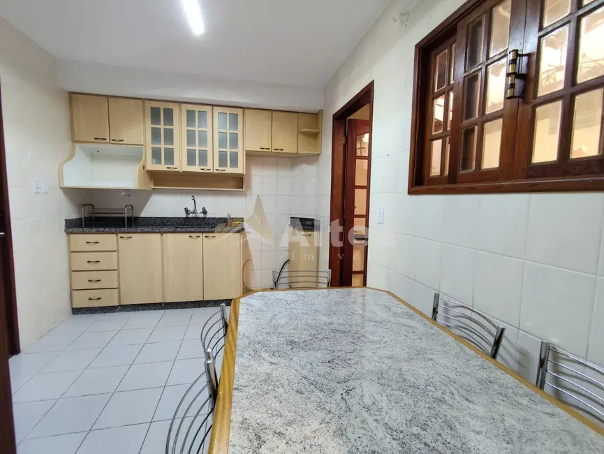 Foto 4 de Casa com 3 quartos à venda, 77m2 em Albuquerque, Teresopolis - RJ