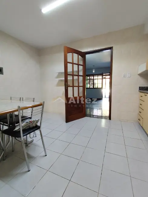 Foto 5 de Casa com 3 quartos à venda, 77m2 em Albuquerque, Teresopolis - RJ