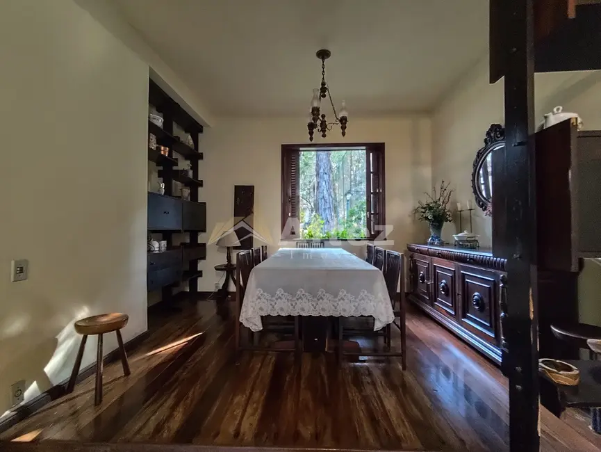 Casa de Condomínio com 6 quartos à venda, 173m2 em Alto, Teresopolis - RJ - imagem 5 Foto 5 de Casa de Condomínio com 6 quartos à venda, 173m2 em Alto, Teresopolis - RJ