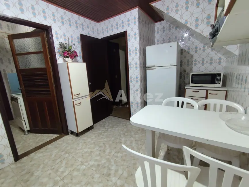 Casa de Condomínio com 6 quartos à venda, 173m2 em Alto, Teresopolis - RJ - imagem 3 Foto 3 de Casa de Condomínio com 6 quartos à venda, 173m2 em Alto, Teresopolis - RJ