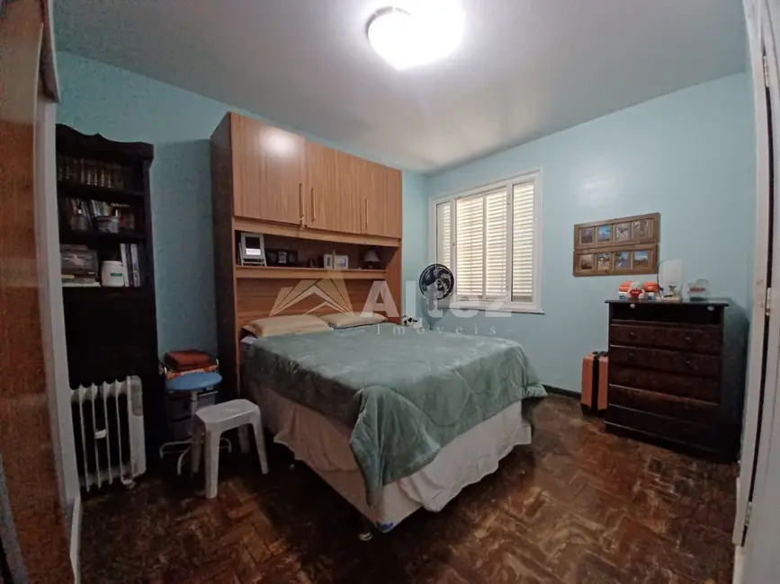 Foto 5 de Casa com 3 quartos à venda, 240m2 em Albuquerque, Teresopolis - RJ