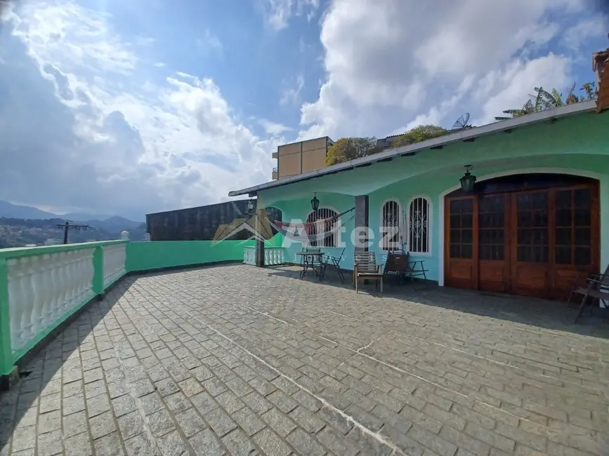 Foto 1 de Casa com 3 quartos à venda, 150m2 em Fazendinha, Teresopolis - RJ