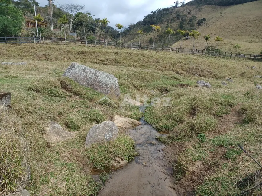 Sítio / Rancho com 1 quarto à venda, 66000m2 em Córrego das Pedras, Teresopolis - RJ - imagem 9 Foto 9 de Sítio / Rancho com 1 quarto à venda, 66000m2 em Córrego das Pedras, Teresopolis - RJ