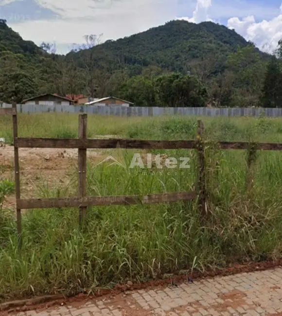 Foto 1 de Terreno / Lote à venda, 1000m2 em Albuquerque, Teresopolis - RJ