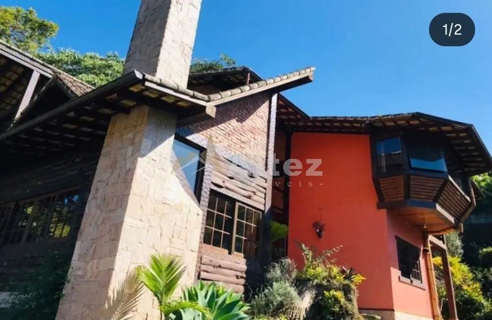 Casa com 2 quartos para alugar, 230m2 em Carlos Guinle, Teresopolis - RJ - imagem 2 Foto 2 de Casa com 2 quartos para alugar, 230m2 em Carlos Guinle, Teresopolis - RJ