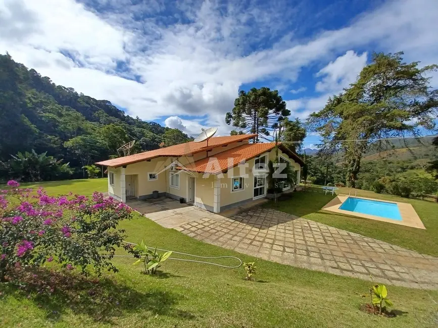 Foto 1 de Sítio / Rancho com 4 quartos à venda, 275000m2 em Teresopolis - RJ