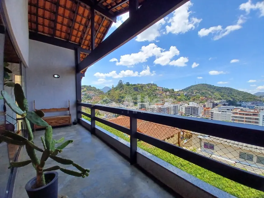Foto 9 de Casa com 3 quartos à venda, 120m2 em Agriões, Teresopolis - RJ