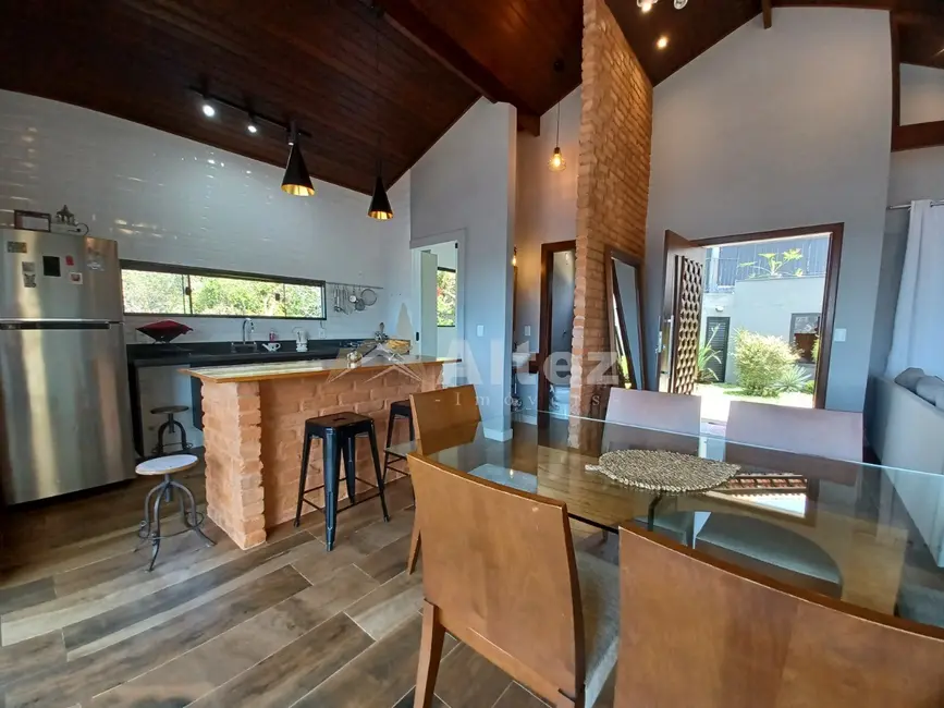 Foto 5 de Casa com 3 quartos à venda, 120m2 em Agriões, Teresopolis - RJ